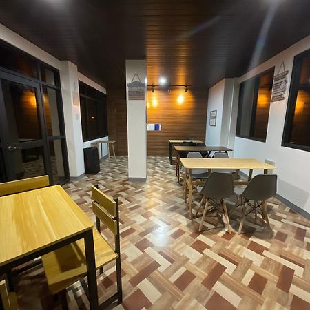 Halajo Bnb Transient Laoag Exteriör bild
