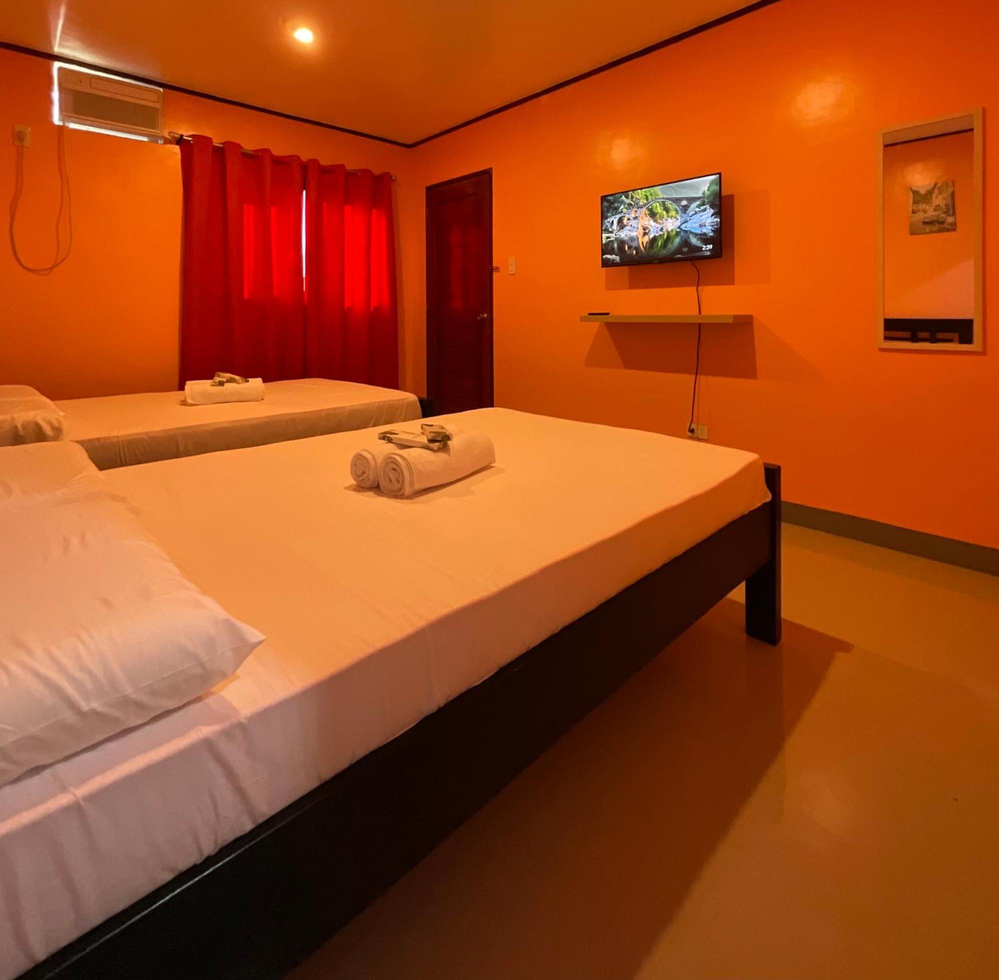 Halajo Bnb Transient Laoag Rum bild